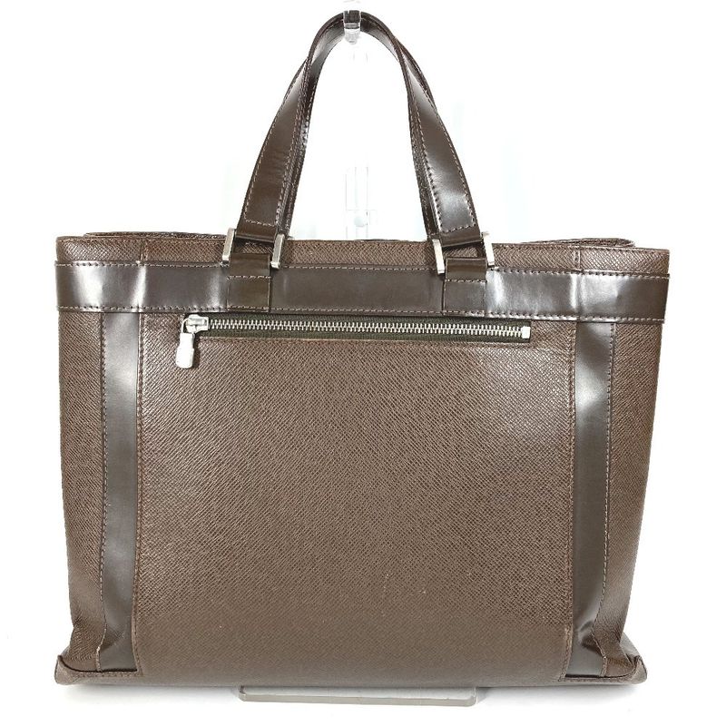 Louis Vuitton Handbag Casbek PM Taiga Leather Grizzly Brown — view 2