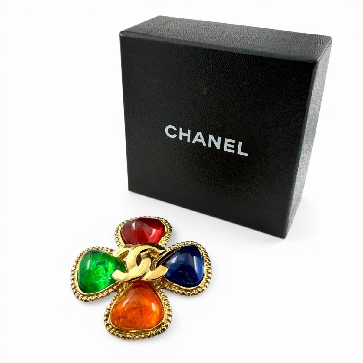 Chanel Vintage CC Logo Gripoix Flower Brooch Multi Gold — view 2