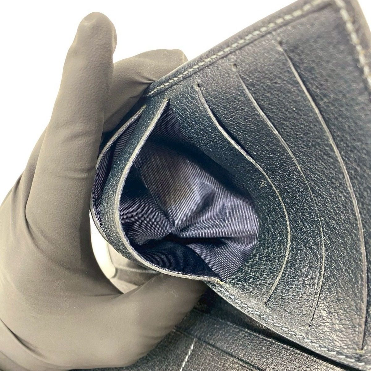 Gucci Vintage Sherry Line GG Logo Leather Bifold Wallet Navy — view 9