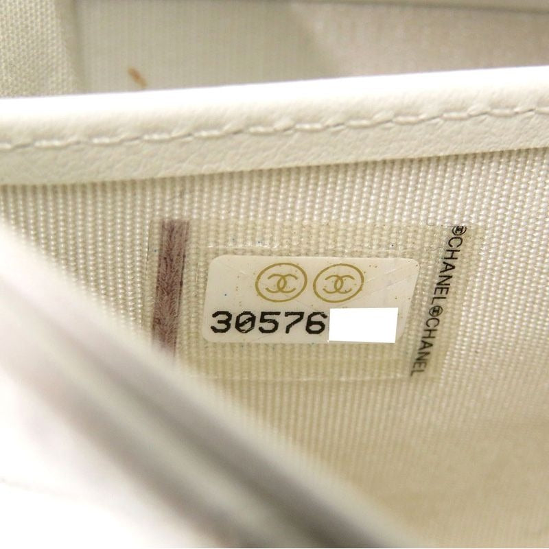 Chanel 19 Ap0955 Lambskin White Coco Mark 30 Long Wallet 0766 — view 2