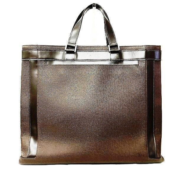 Louis Vuitton Taiga Kasbek GM Tote