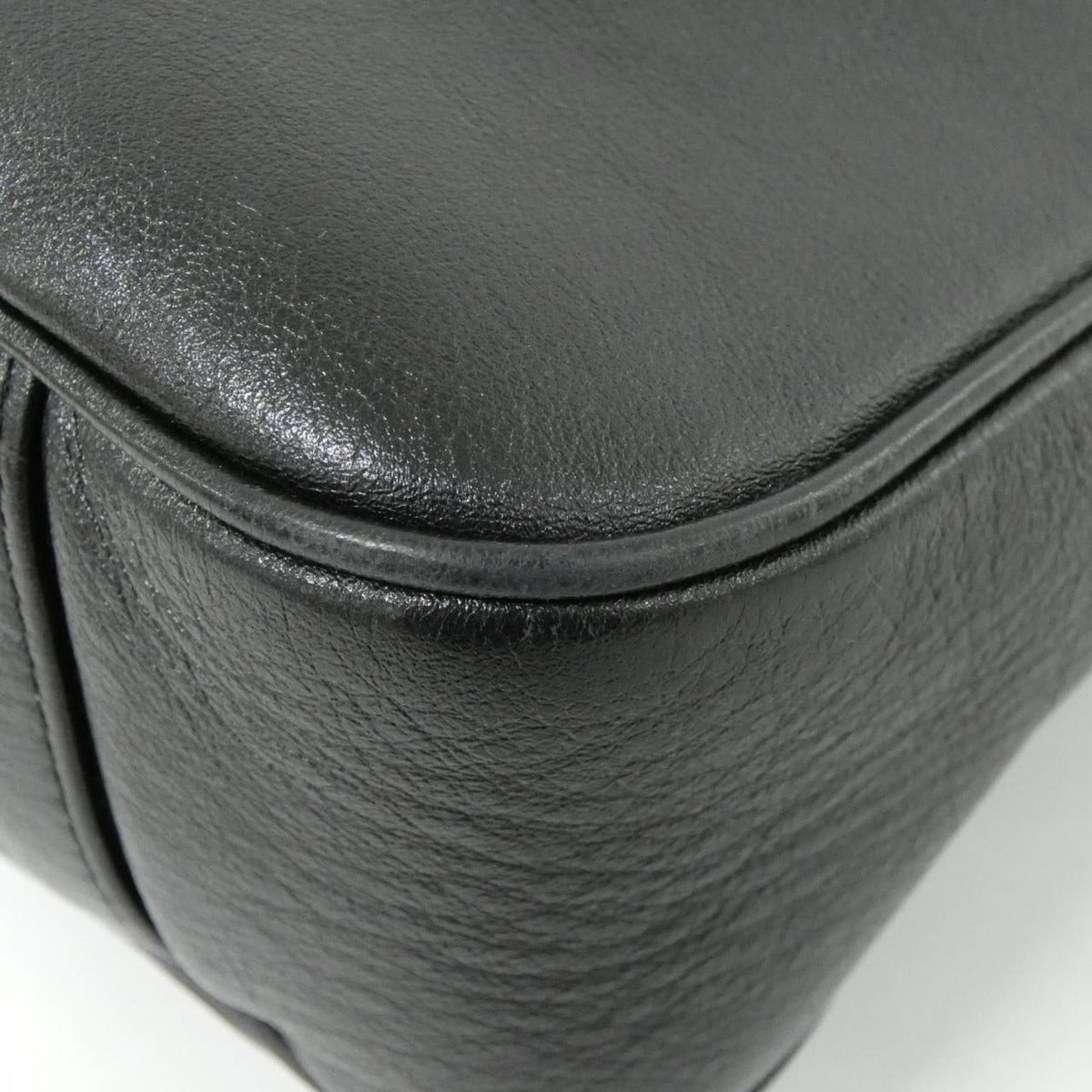 Gucci Diana Uaaay Shoulder Bag — view 3