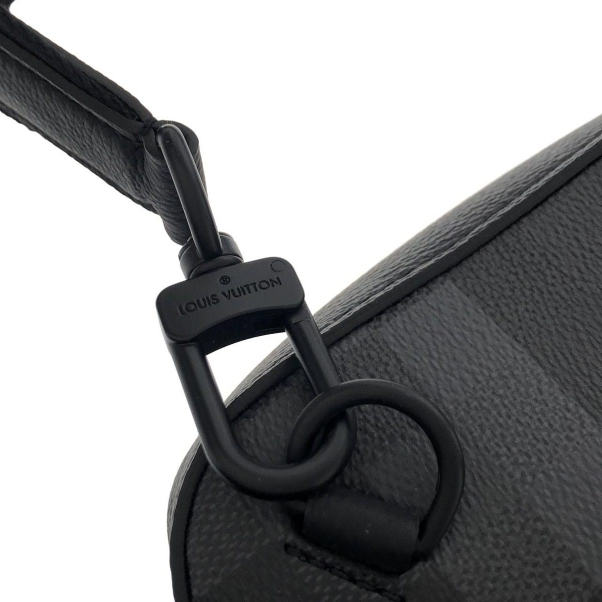 Louis Vuitton Damoflage Black Avenue Sling Bag — view 5