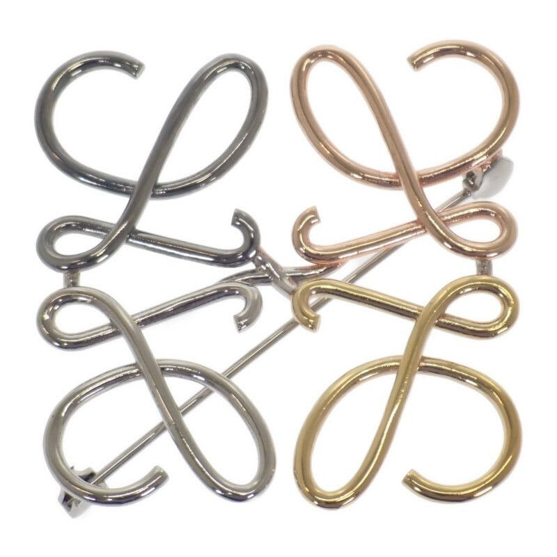 Loewe Anagram Brooch X10 Metal Multicolor Gold Silver Classic Fashion — view 2