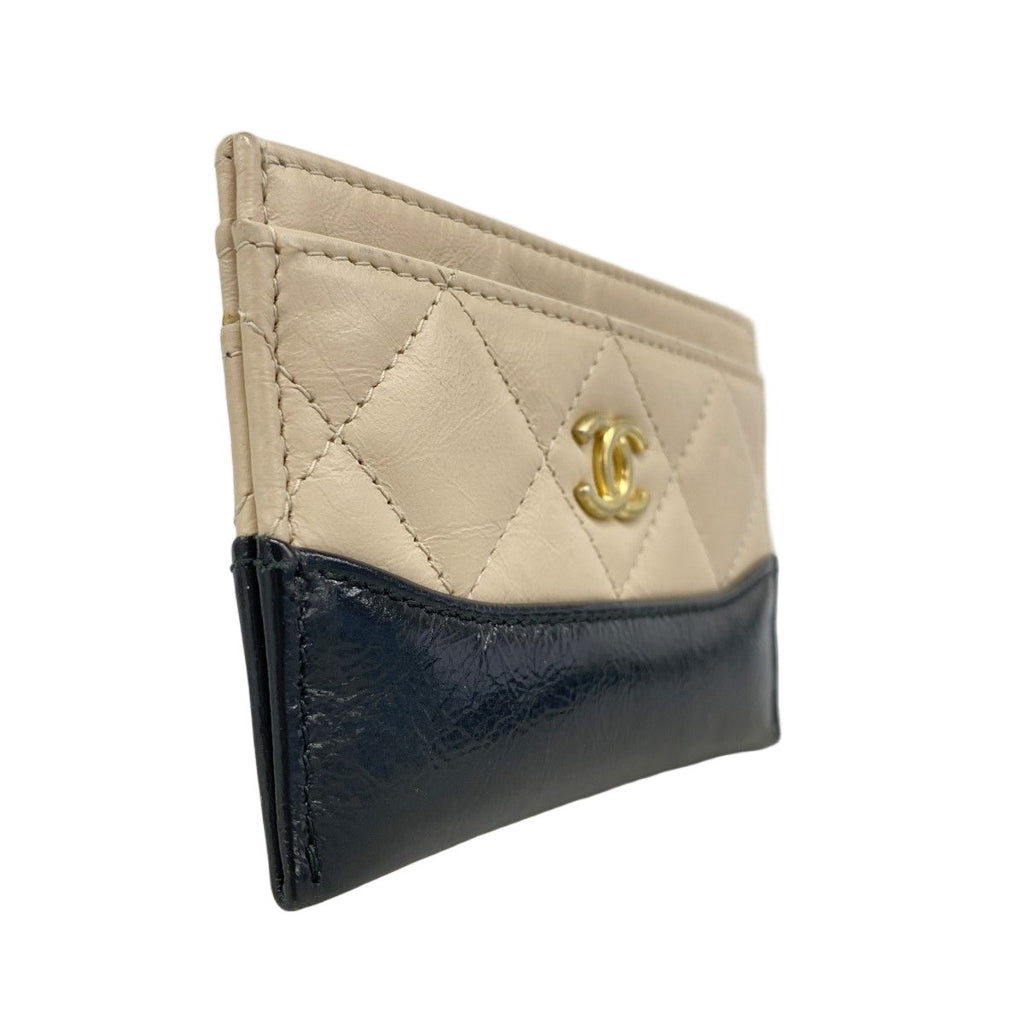 Chanel Card Case Gabrielle Lambskin Leather Black Beige Gold — view 2
