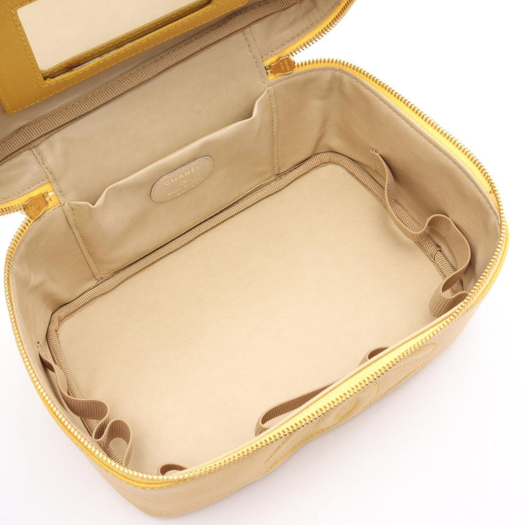 Chanel Handbag CC Logo Yellow Leather Side — view 3