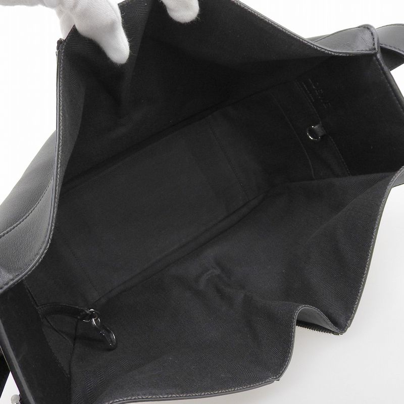 Loewe Hammock 2-Way Shoulder Bag — view 7
