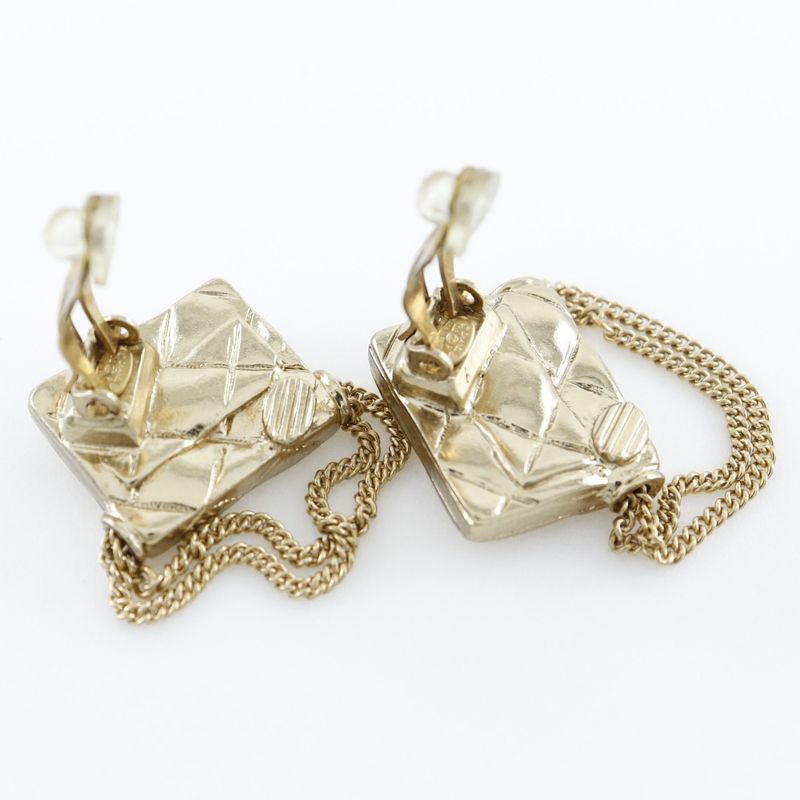 Chanel Quilted Gold Plated 02 P 24.6 g Earrings — view 5