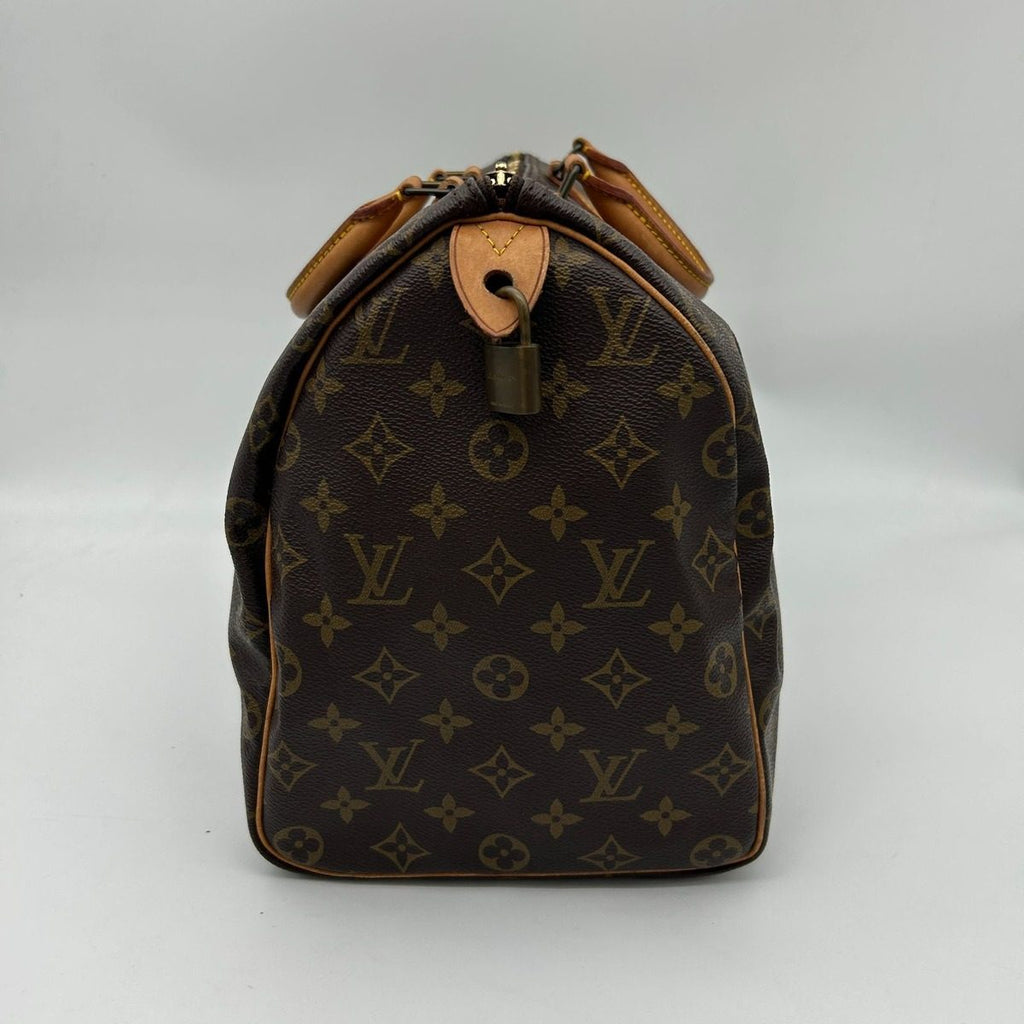 Louis Vuitton Monogram Speedy 40 Cadena Handbag — view 2