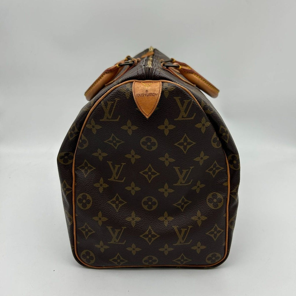 Louis Vuitton Monogram Speedy 40 Cadena Handbag — view 4