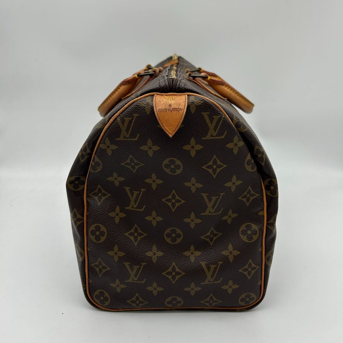 Louis Vuitton Monogram Speedy 40 Cadena Handbag — view 4