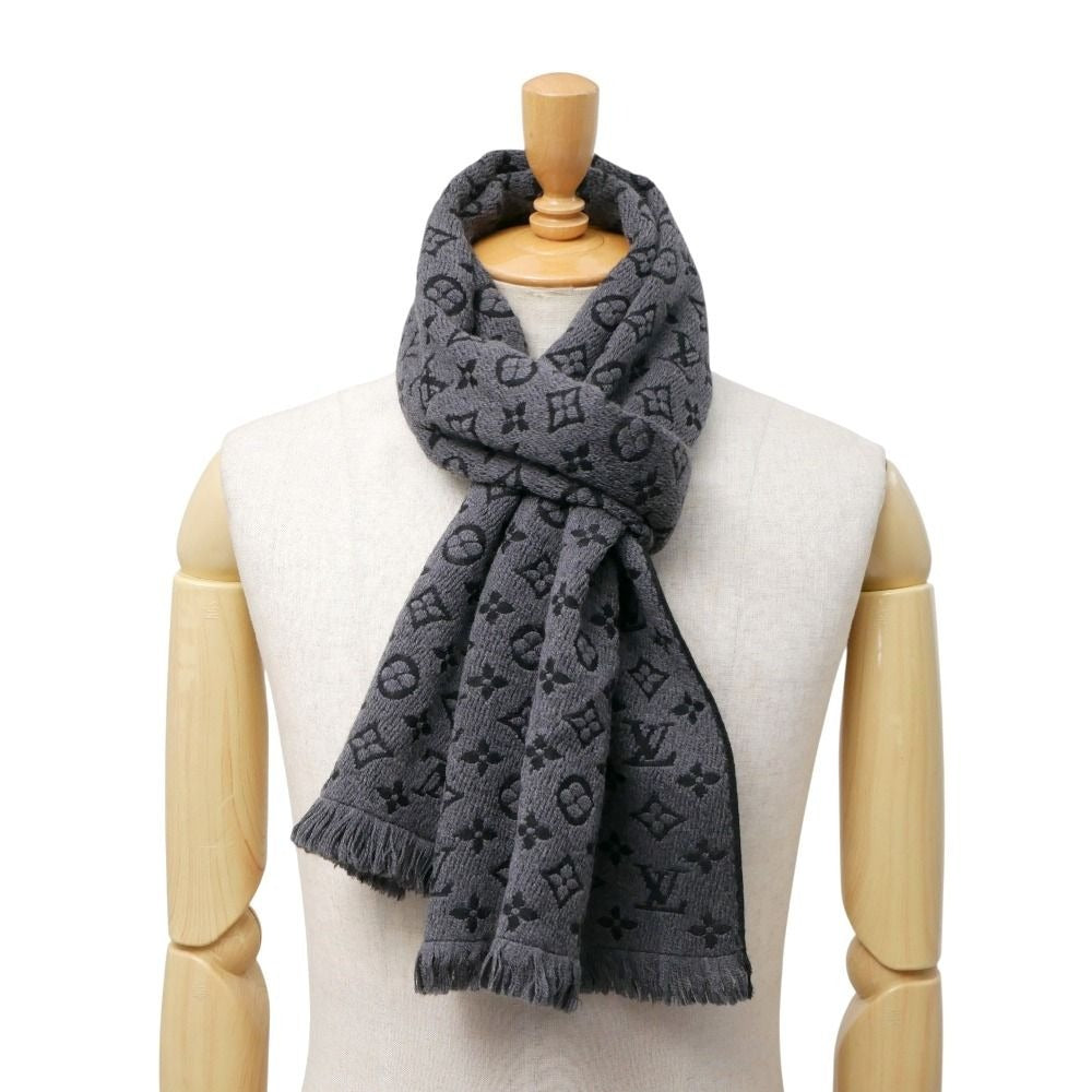Louis Vuitton Monogram Classic Shawl Scarf Wool Fringe
