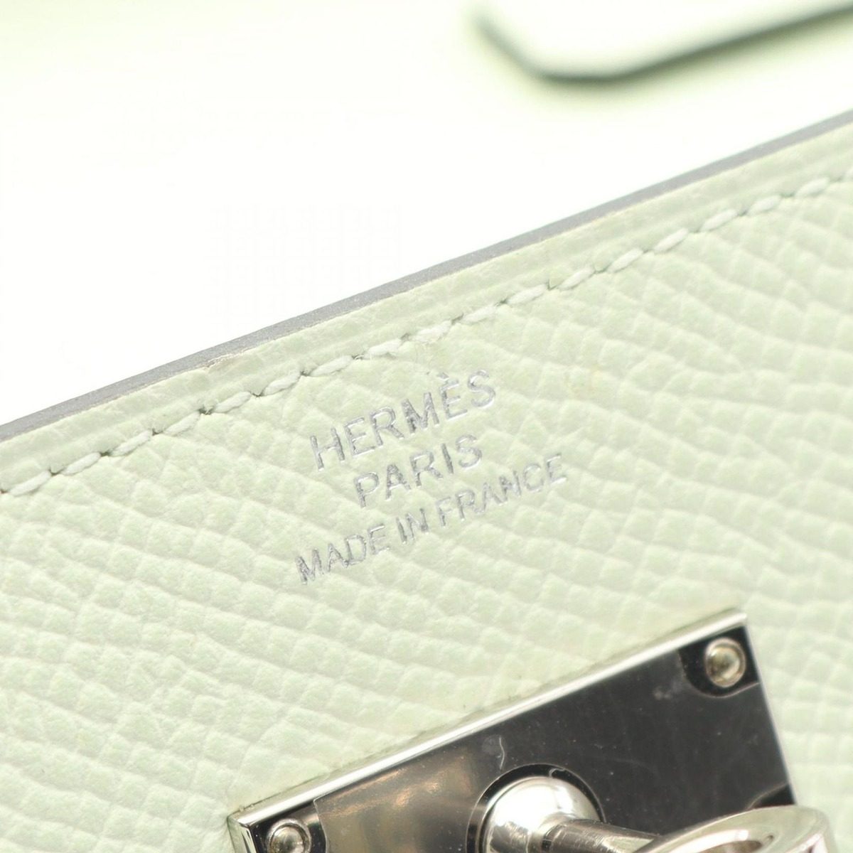 Hermes Shoulder Bag Kelly to Go Veil Fizz Leather — view 4