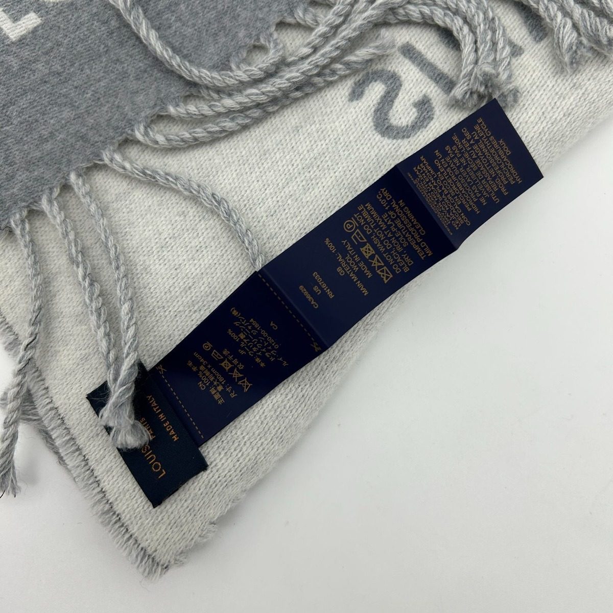 Louis Vuitton Scarf All About Monogram — view 3