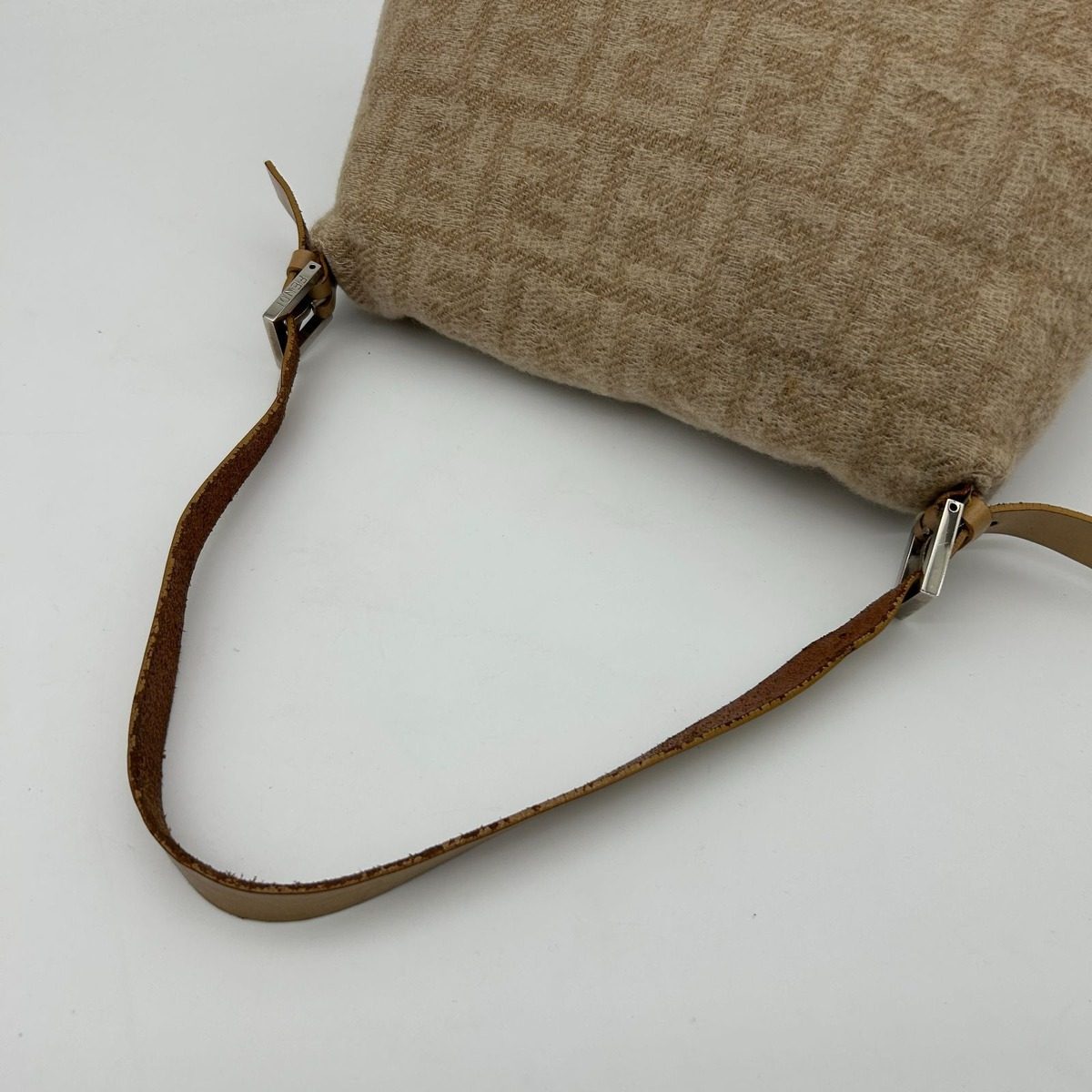 Fendi Wool Mamma Shoulder Bag Beige — view 6