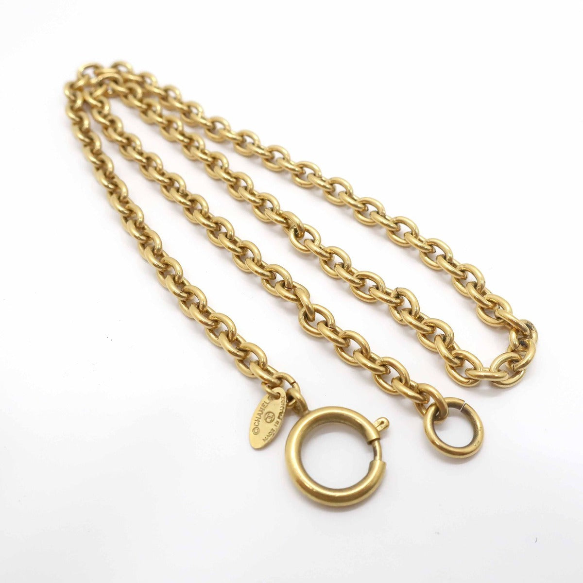 Chanel Necklace Round CC Logo Vintage Gold — view 8