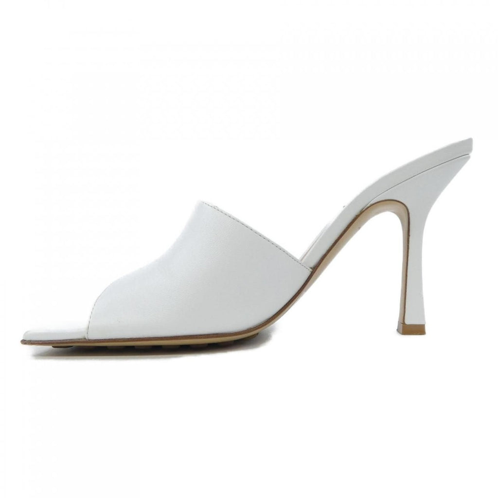 Bottega Veneta Sandals White 36 — view 2