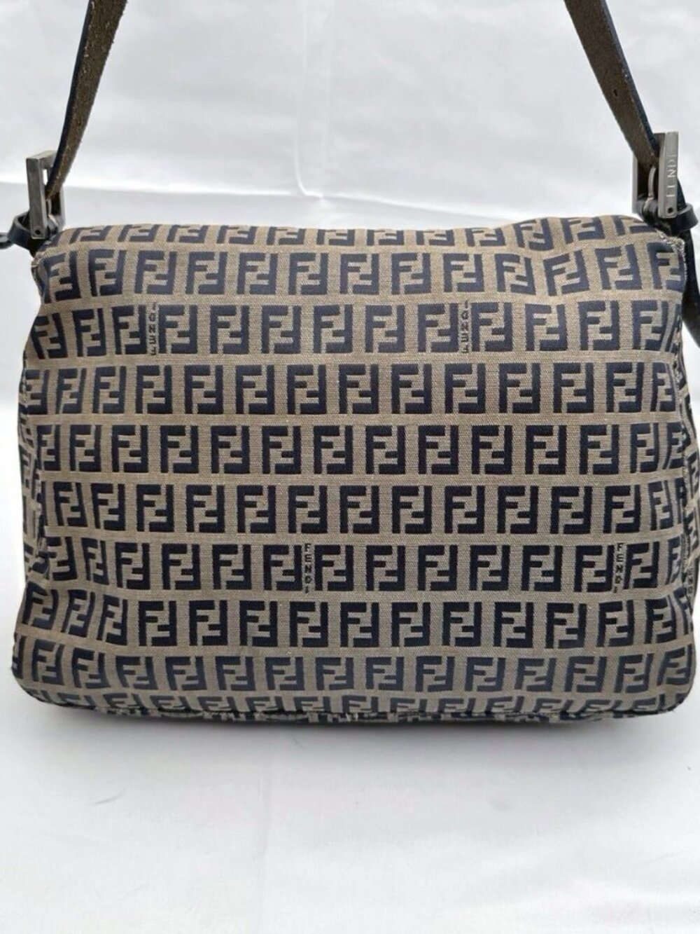 Fendi Mamma Zucca Bucket Baguette Navy Tan Flap Bag Purse Tote FF