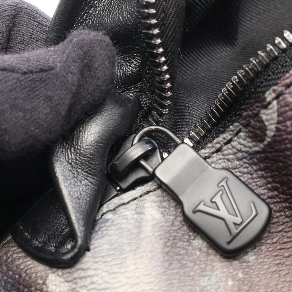 Louis Vuitton Waist Bag Discovery Canvas Black Multicolor — view 6
