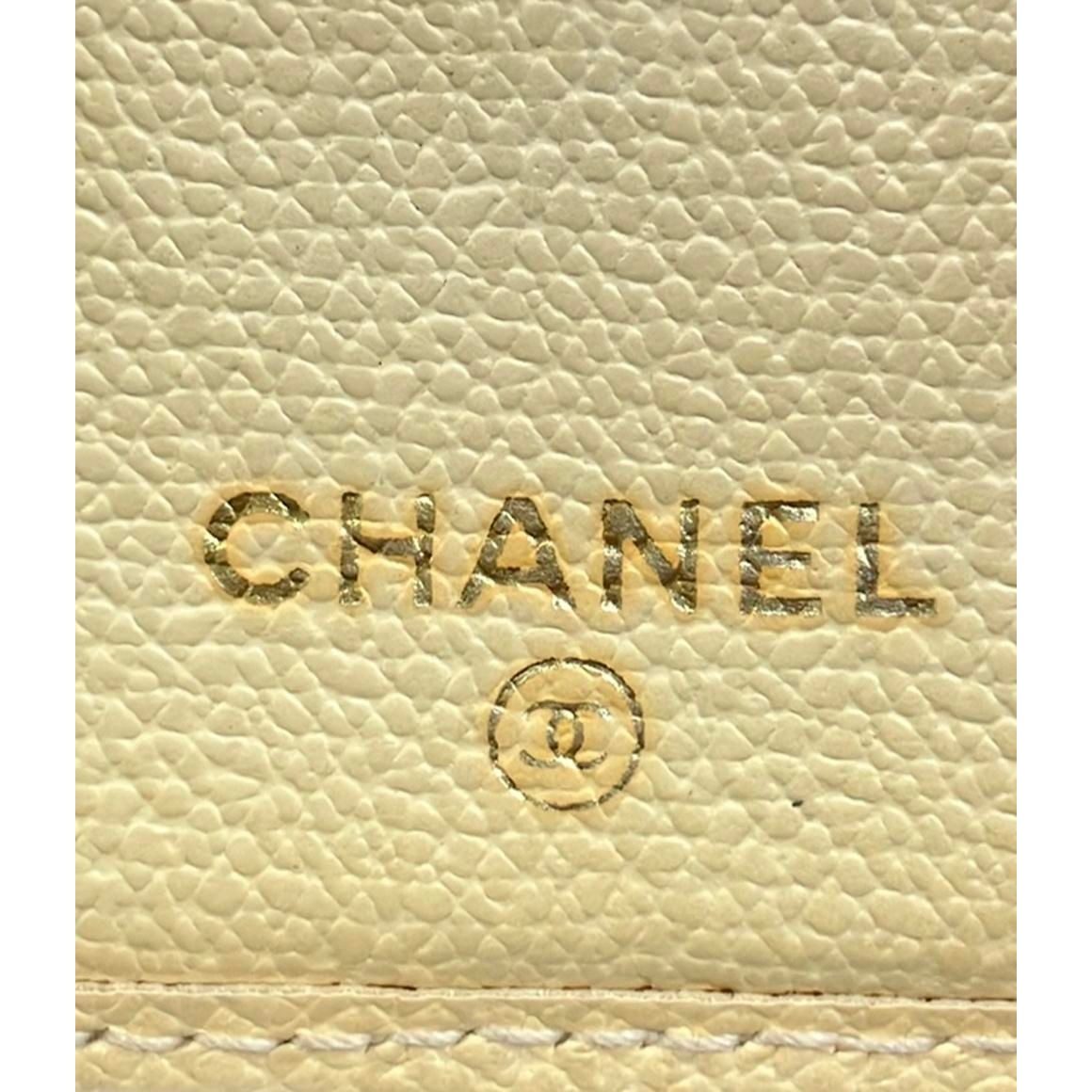Chanel Wallet Gold Coco Button — view 4