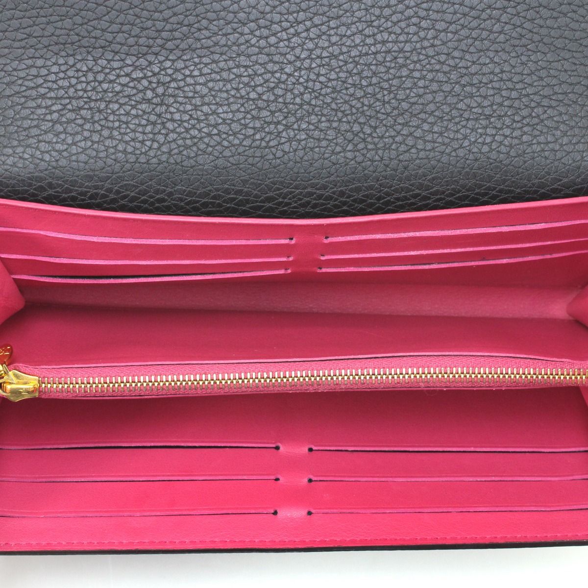 Louis Vuitton Taurillon Portefeuille Capucines Long Wallet Black — view 9