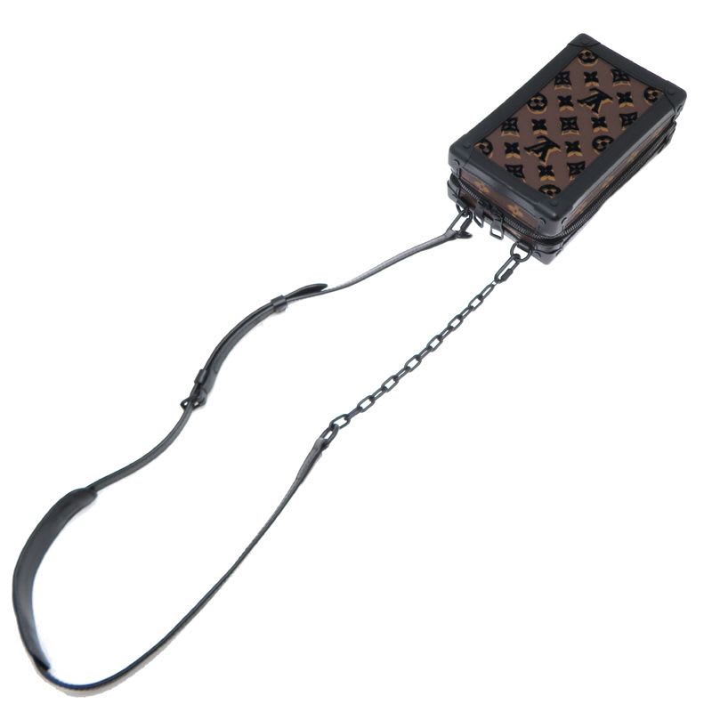 Louis Vuitton Shoulder Bag — view 5