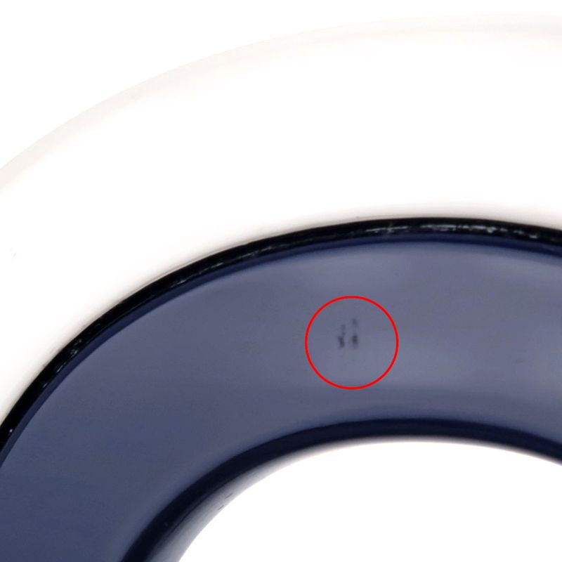 Hermes Necklace Ismu GM Lacquer Buffalo Horn White Navy Pendant — view 8