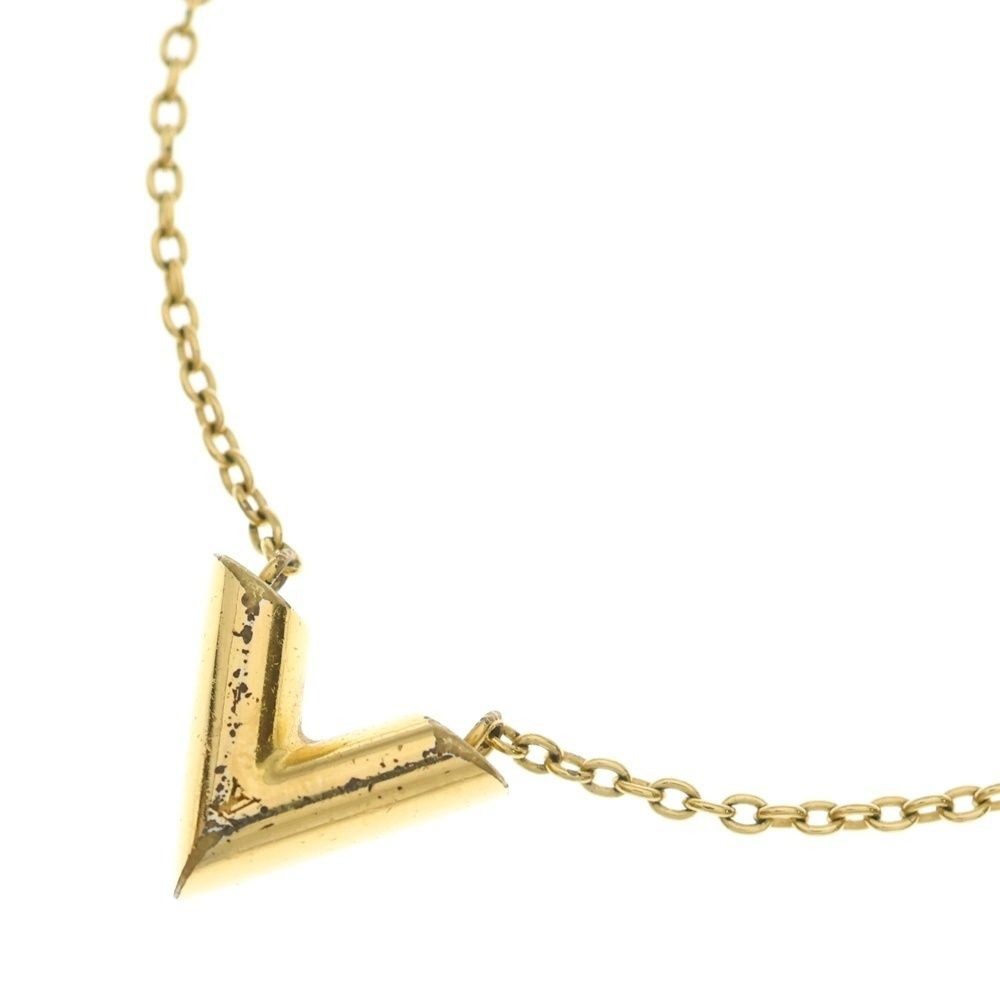 Louis Vuitton Essential Pendant Necklace Gold