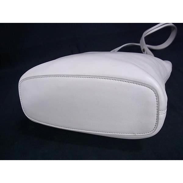 Loewe Shoulder Bag Asymmetrical Ivory Leather — view 5