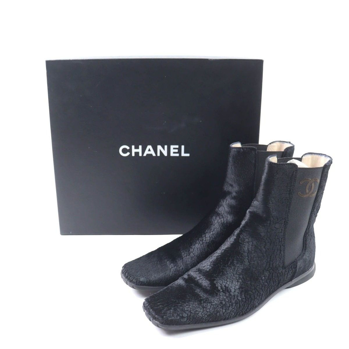 Chanel Vintage CC Logo Embroidery Square Toe Calf Hair Side Gore Boots Black 37 — view 2