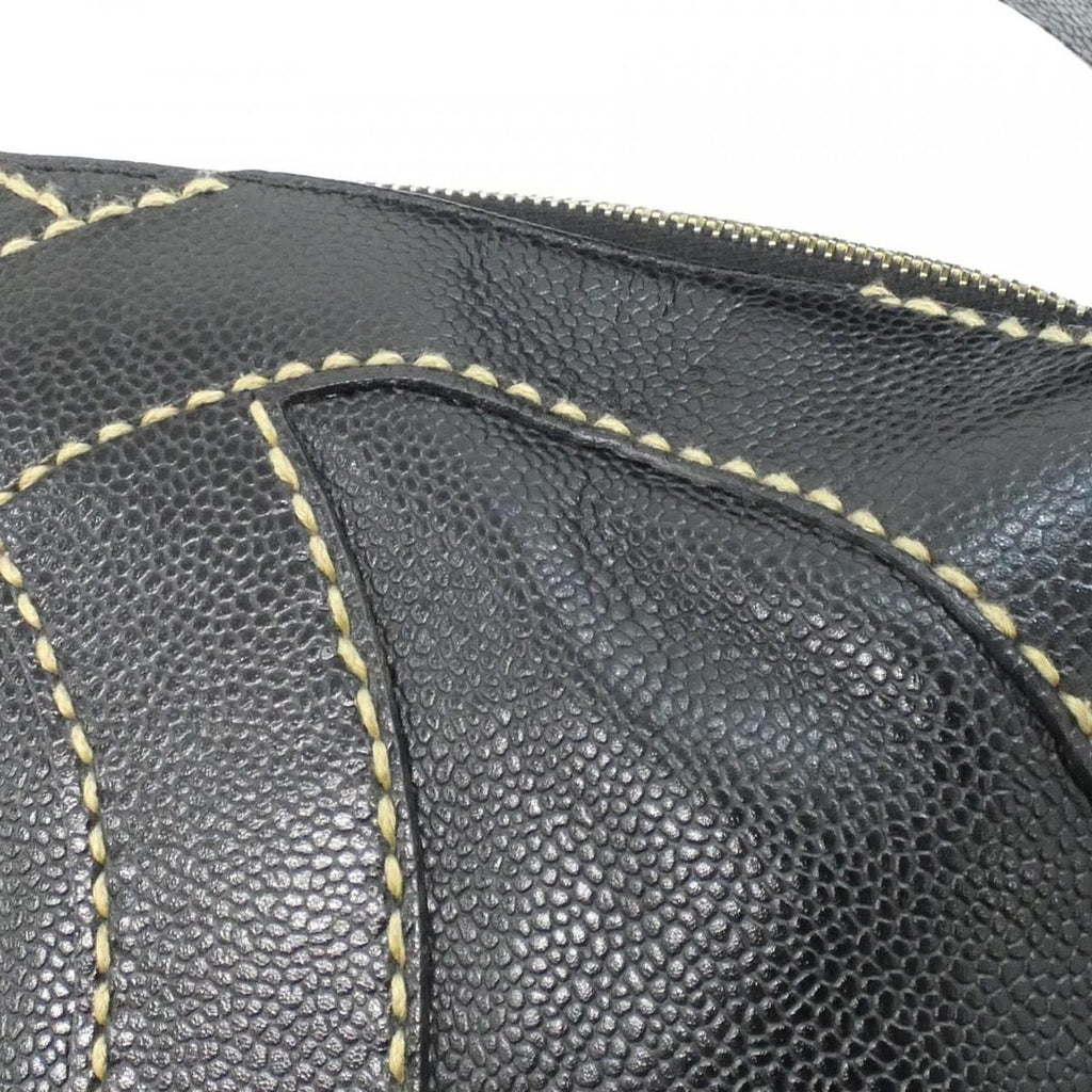 Chanel Shoulder Bag Gold — view 3