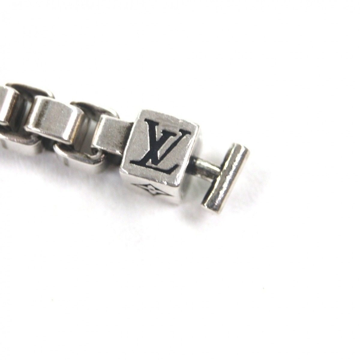 Louis Vuitton 2025 Lv M 135300 Bracelet — view 4