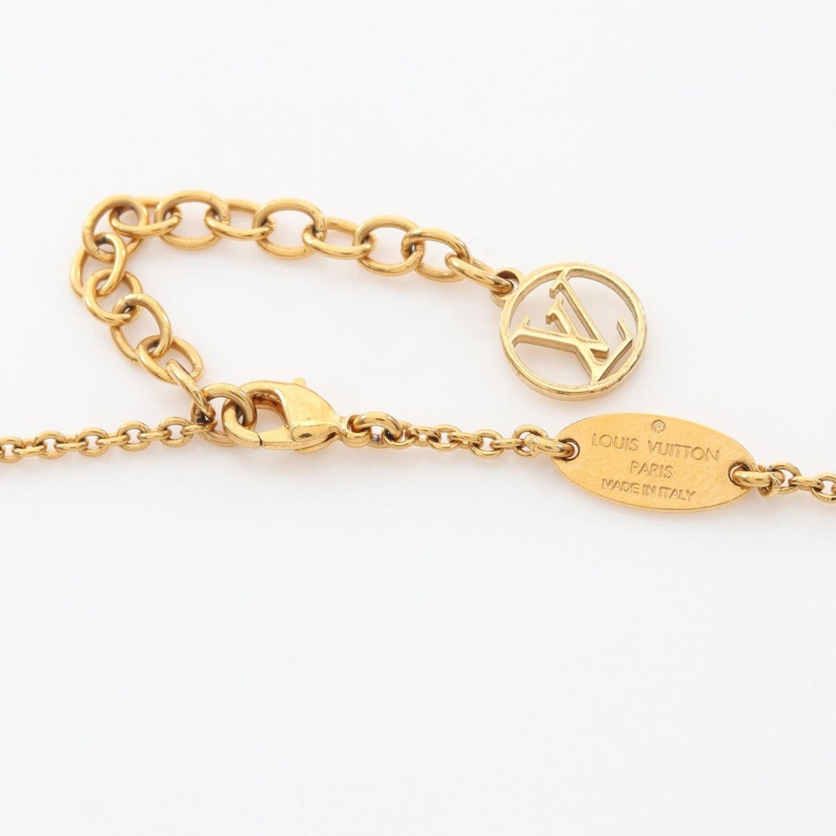 Louis Vuitton Necklace Essential V — view 4