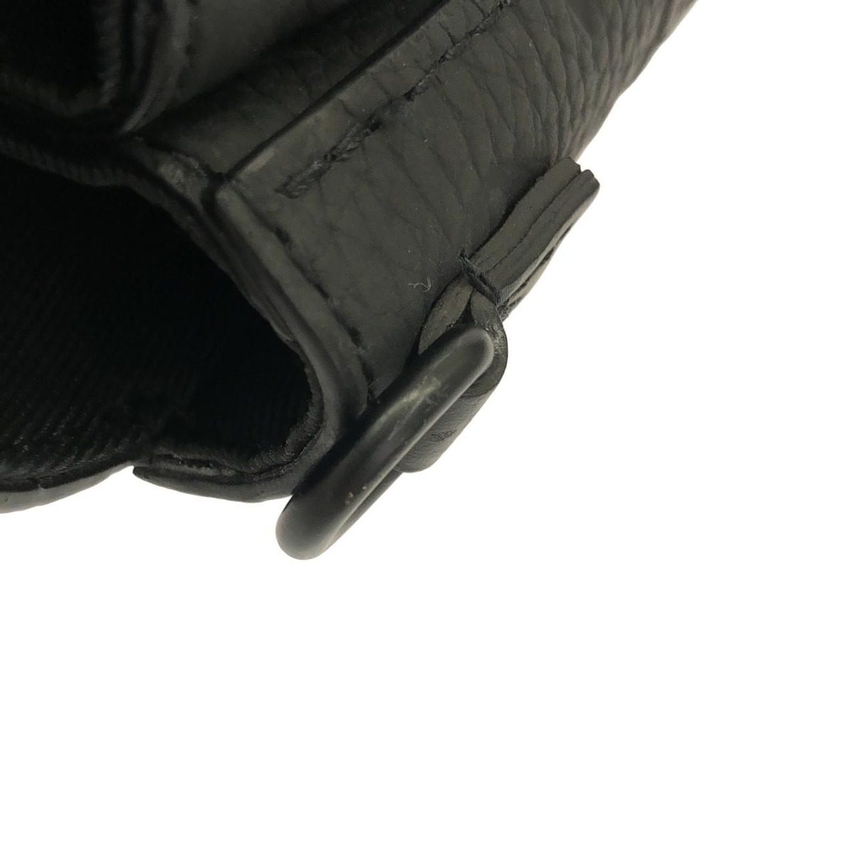 Louis Vuitton Taurillon Monogram S Rock Vertical Wearable Wallet Shoulder Bag — view 5