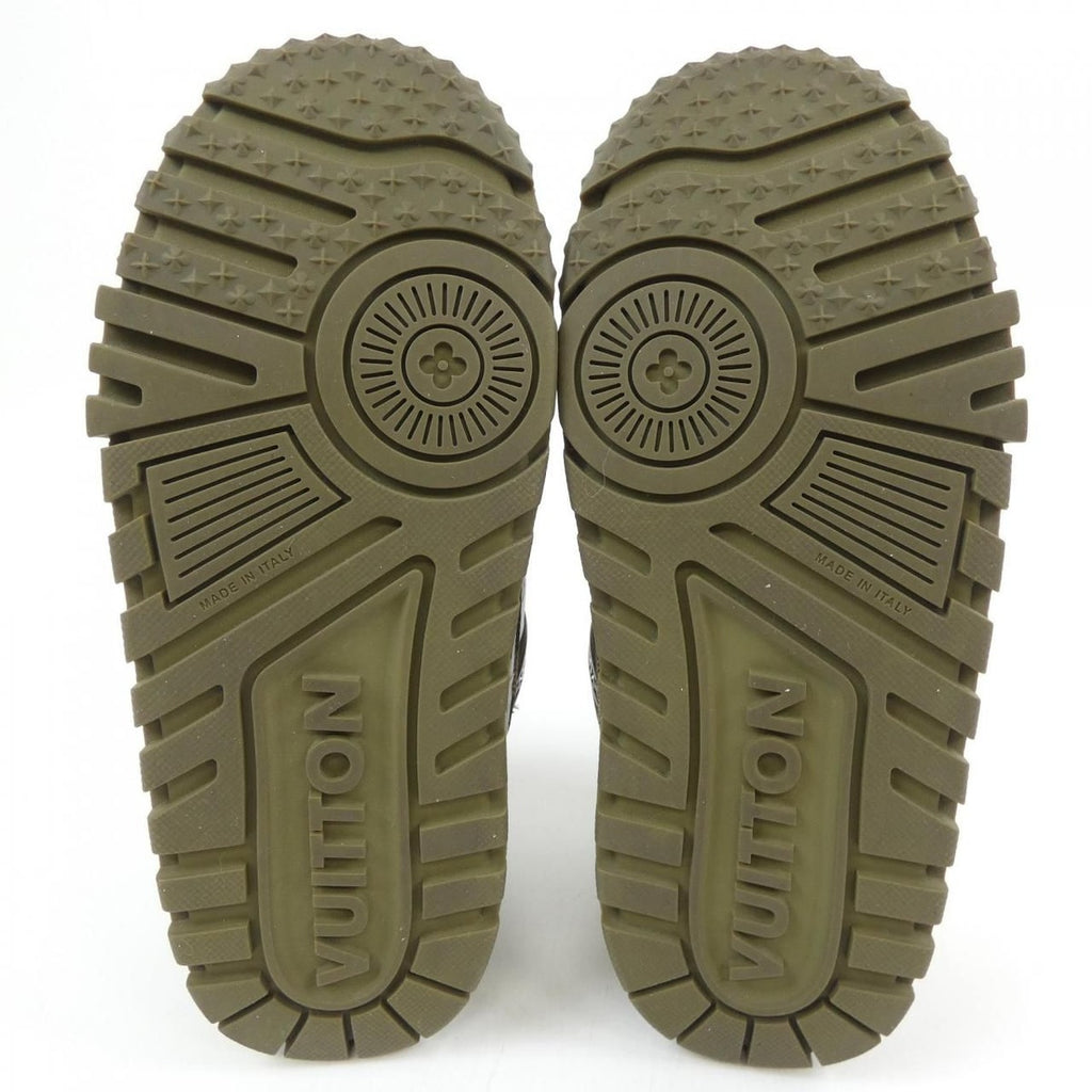 Louis Vuitton LV Trainer Maxi Line Sneakers — view 4