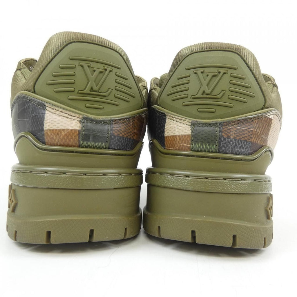 Louis Vuitton LV Trainer Maxi Line Sneakers — view 5