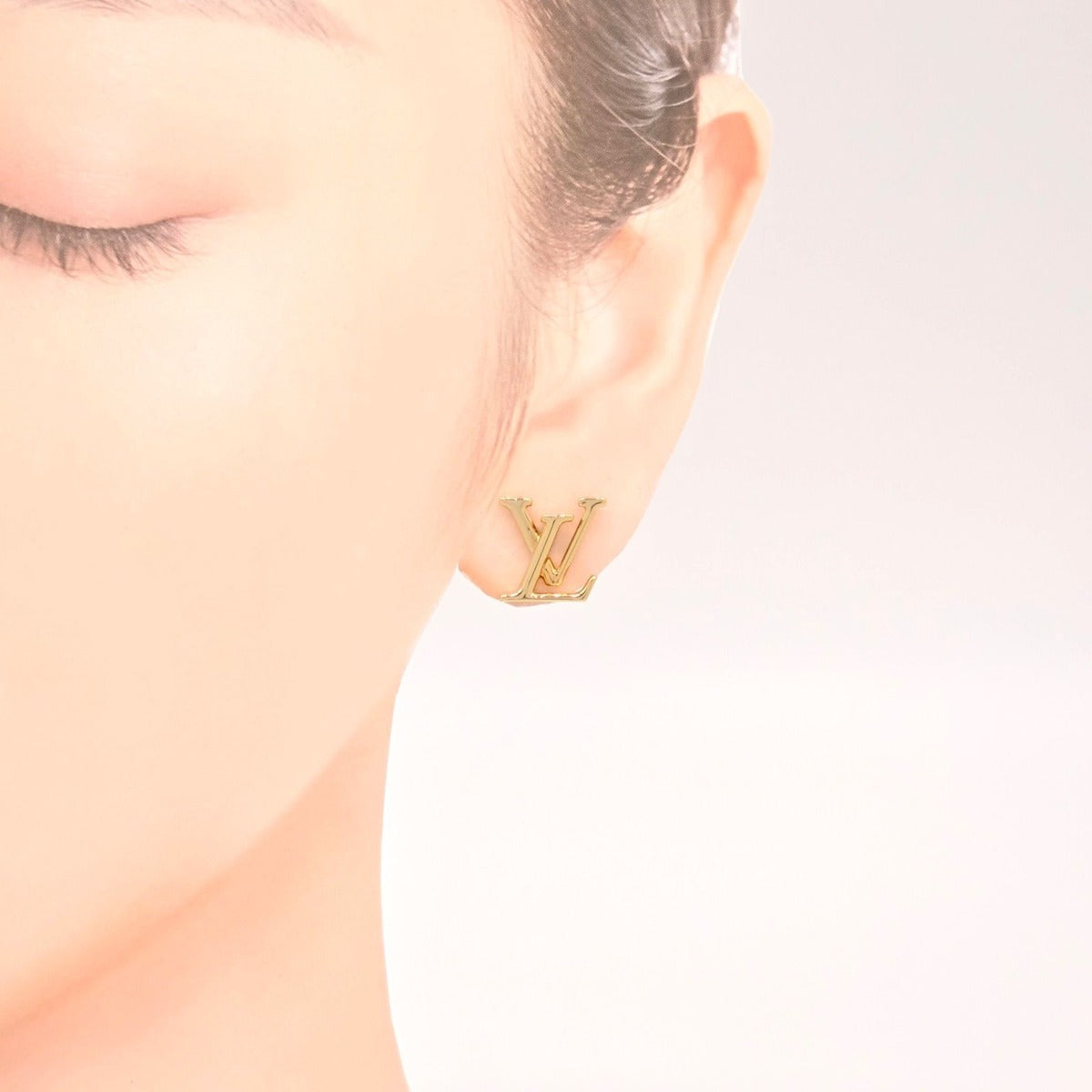 Louis Vuitton Earrings LV Iconic Initial Gold Color Metal — view 2