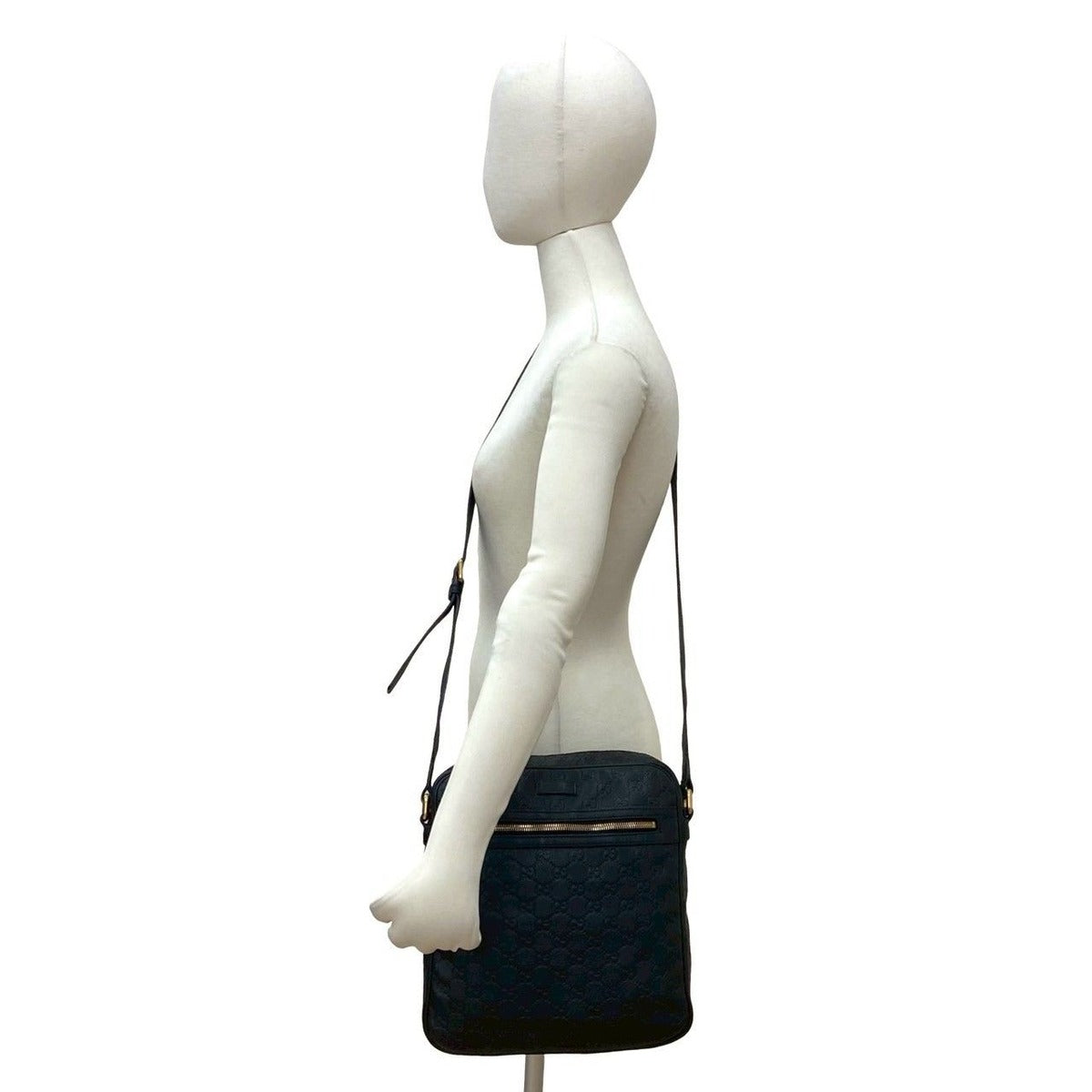 Gucci Guccissima GG All Over Pattern Logo Leather Shoulder Bag Pochette — view 2