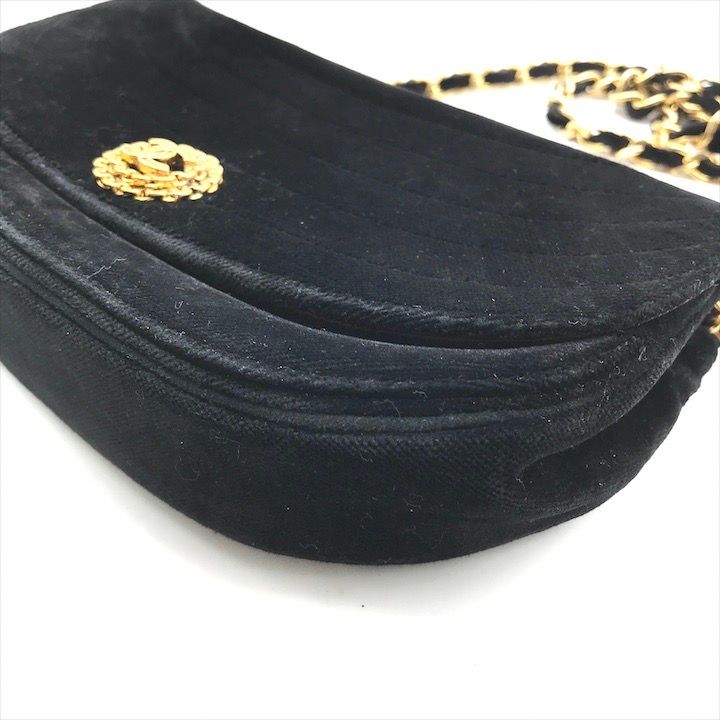 Chanel CC Logo Half Moon Velour Push Lock Chain Shoulder Bag Black — view 5