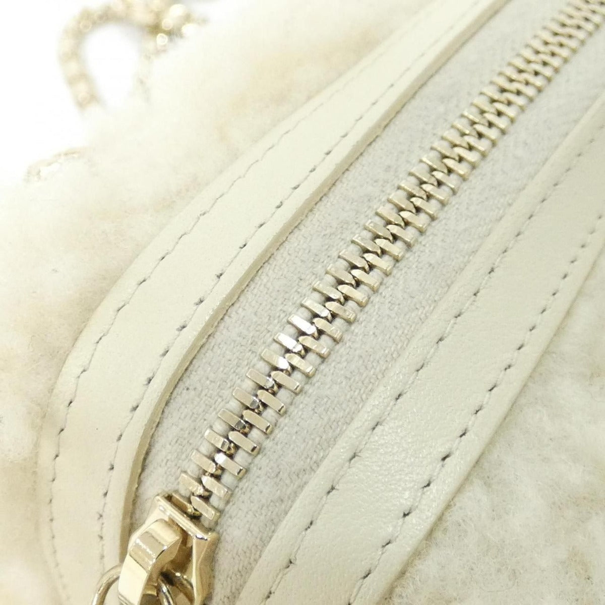 Chanel Chain Clutch Gold — view 4