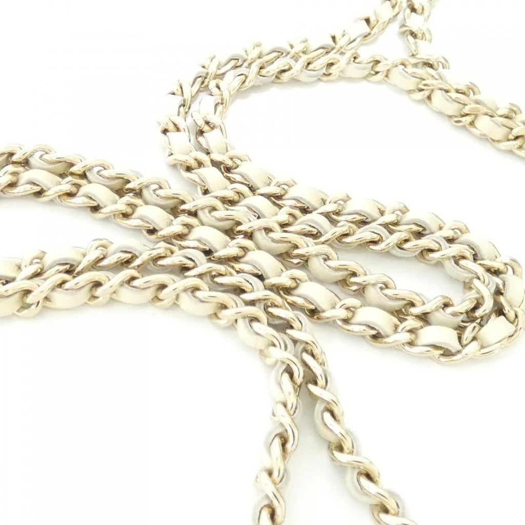 Chanel Chain Clutch Gold — view 6