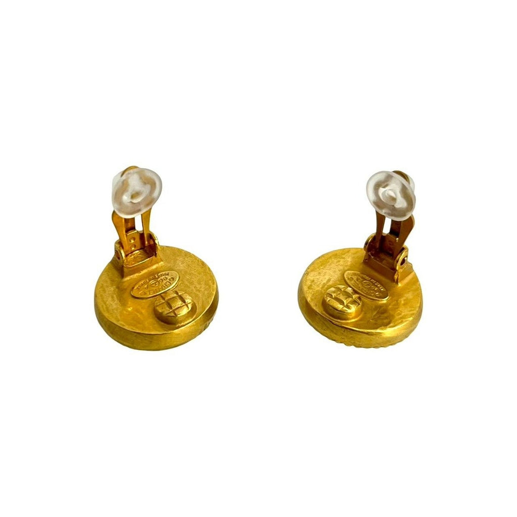 Chanel with Rice Vintage Gripoix CC Logo Earrings Gold Green — view 7