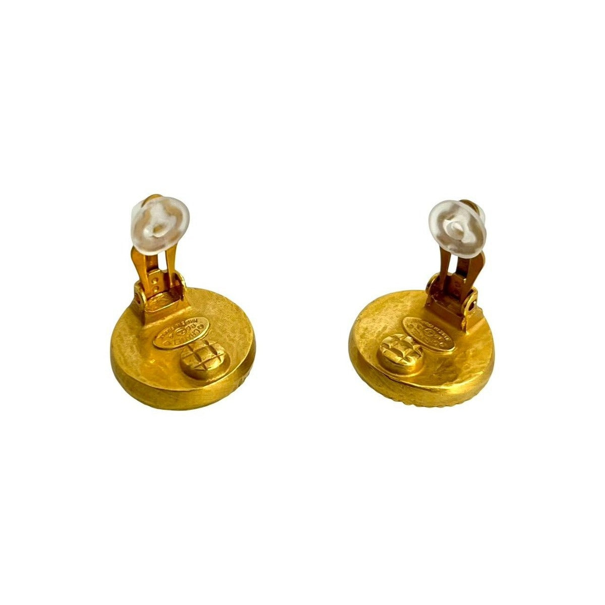 Chanel with Rice Vintage Gripoix CC Logo Earrings Gold Green — view 7