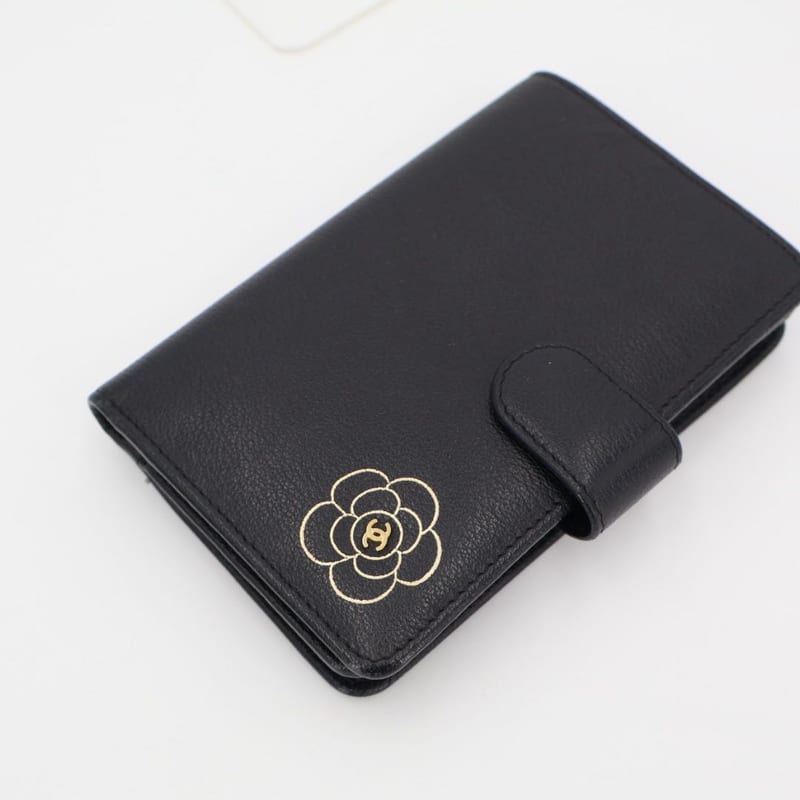 Chanel Camellia Bifold Wallet Leather Black — view 2
