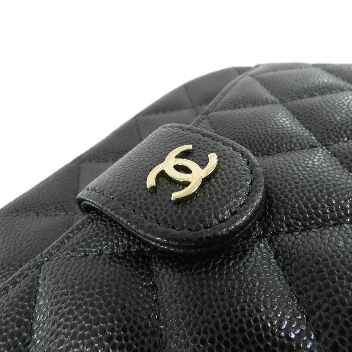 Chanel Timeless Classic Line Chain Clutch — view 4