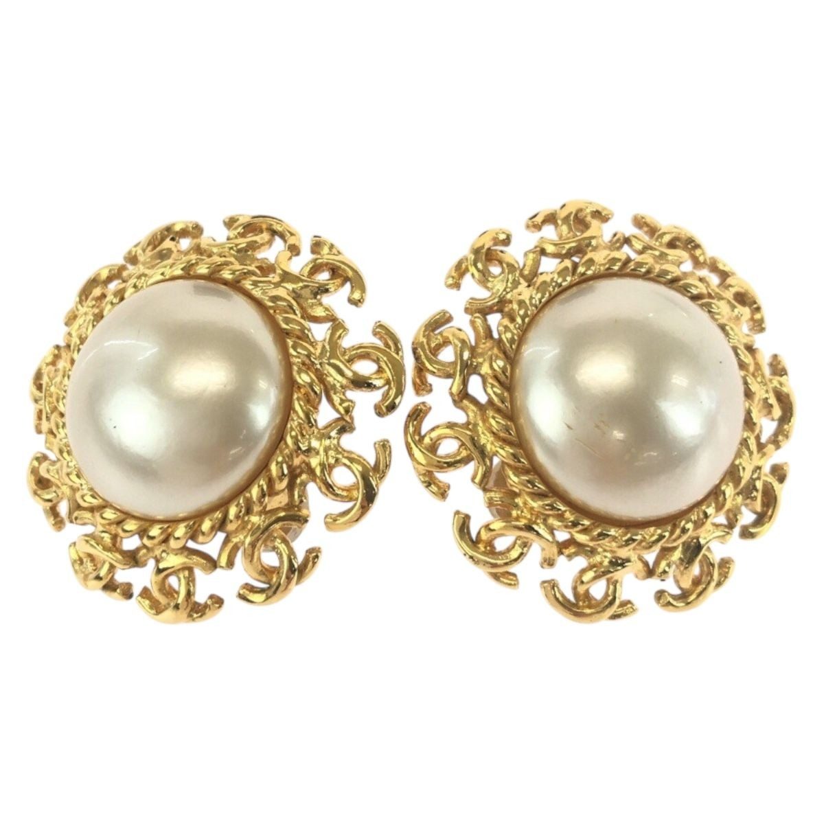 Chanel Vintage CC Logo Gold Plated Earrings 95