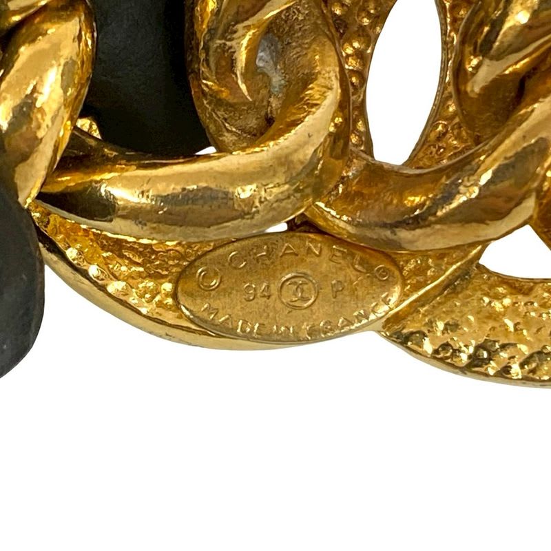Chanel Vintage Coco Mark Chain Bracelet Bangle Accessory Gold 94P — view 3