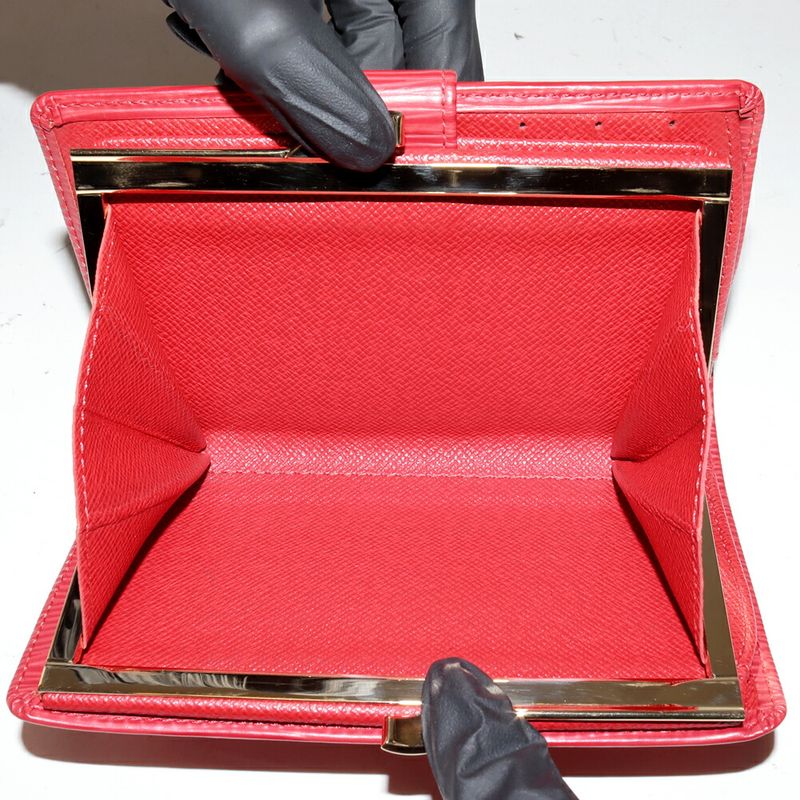 Louis Vuitton Epi Bifold Wallet With Coin Purse In Castilian Red Portefeuille — view 6