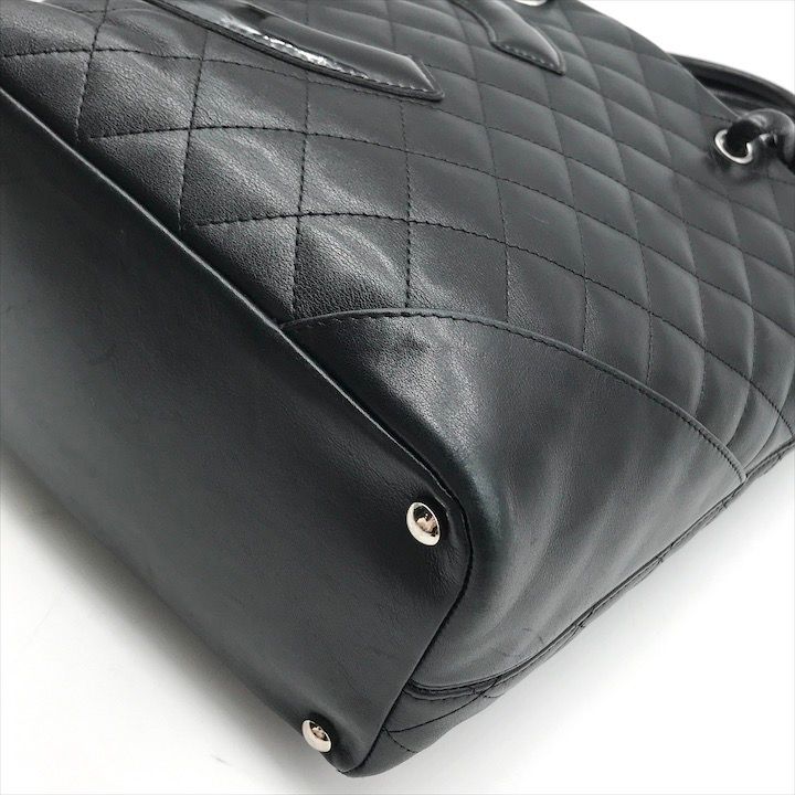 Chanel CC Logo Cambon Leather Patent Mini Hand Tote Black — view 5