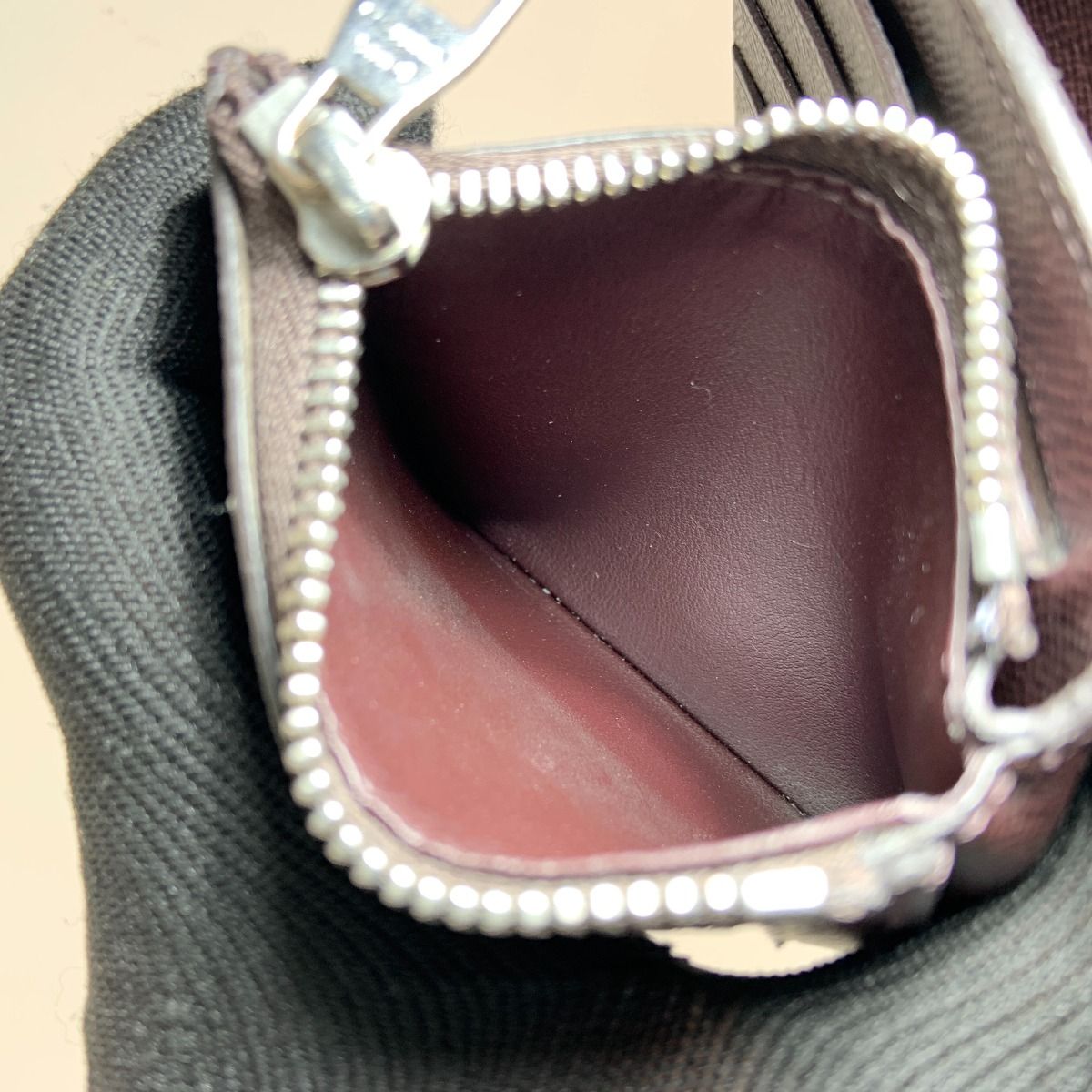 Louis Vuitton Taiga Portefeuille Amerigo Nm Bifold Short Wallet Brown — view 8